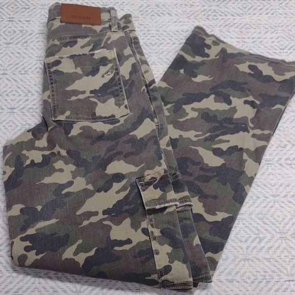 Hidden Denim - Hidden Camo Wide Leg Jeans
